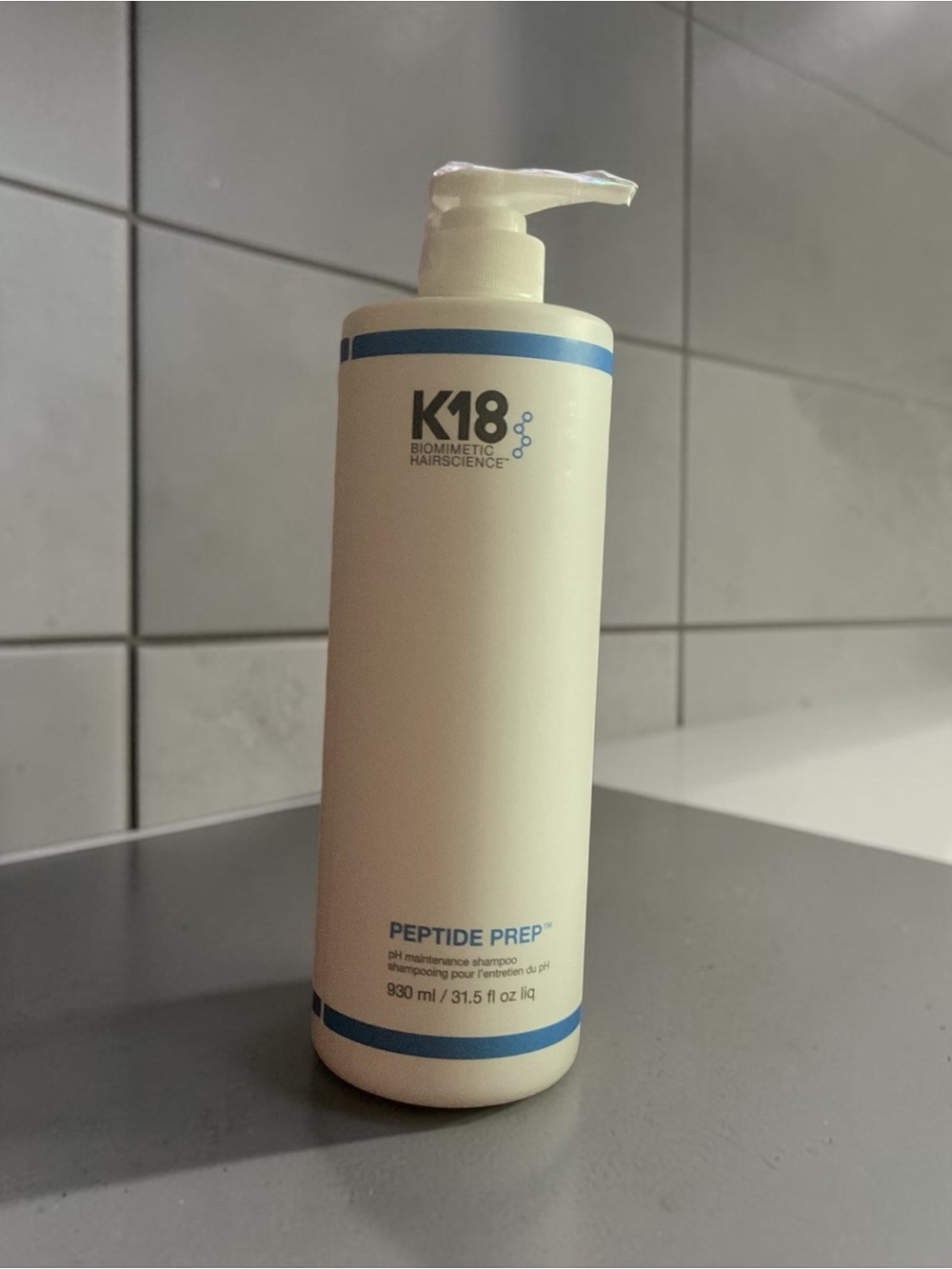 K18 Peptide Prep pH Maintenance Shampoo - Salon Size 930 ml.